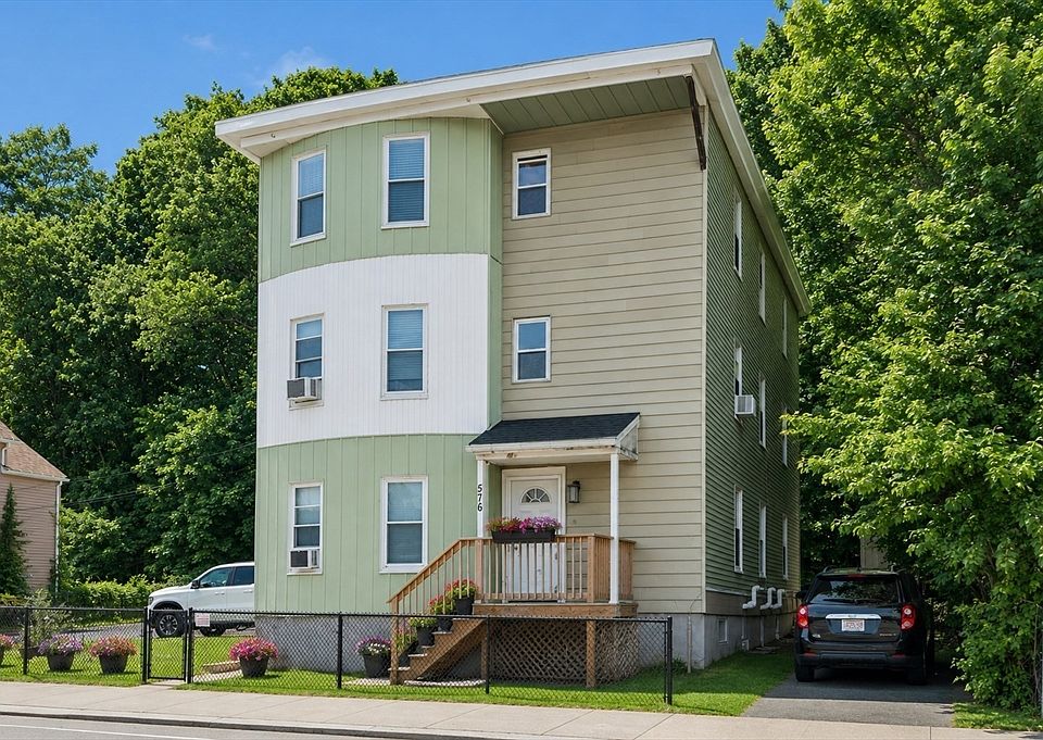 1st image of 576 Franklin St
