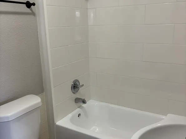 717 W 27th St, Cheyenne, WY 82001