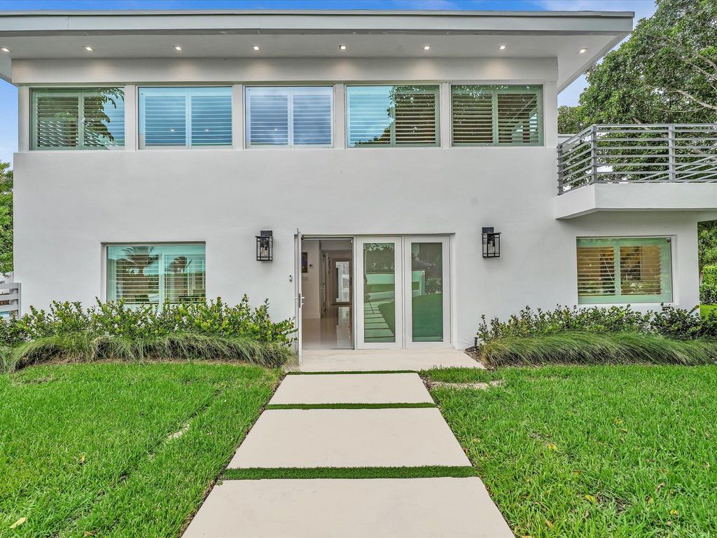 1903 Bay Drive, photo 3