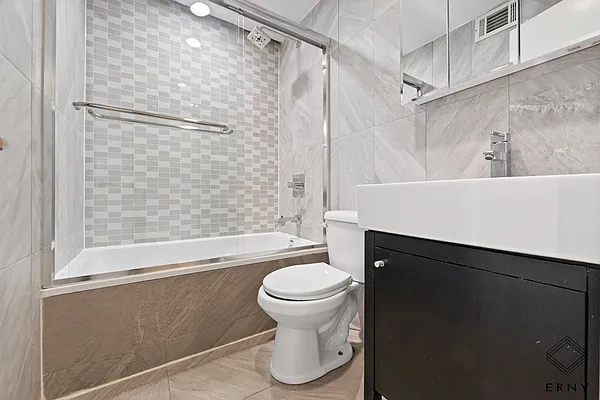 Rented by ERNY LLC | media 12