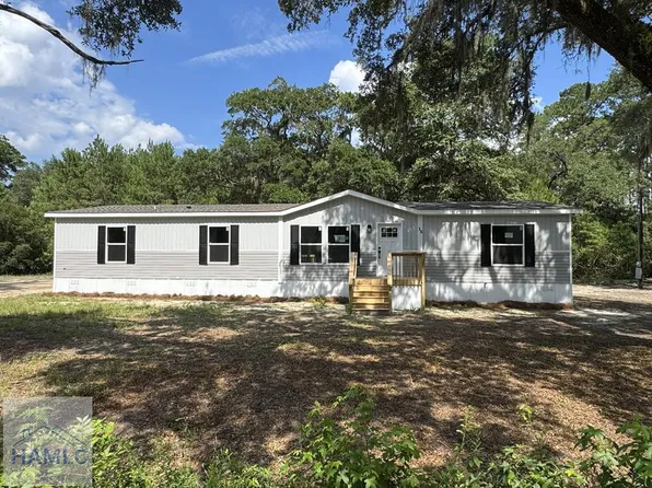 38 Jane St, Midway, GA 31320