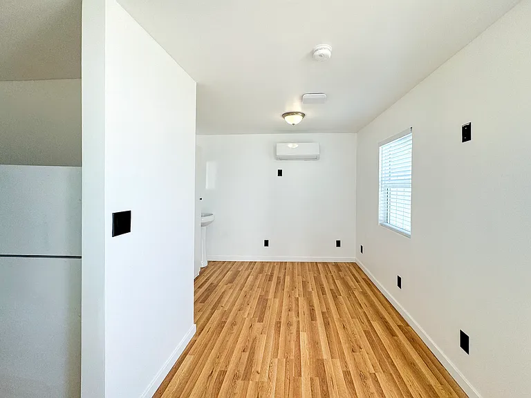 2506 Lucerne Ave #1/2 — Photo 10