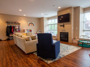 107 Elm St ROOM 201, West Newton, MA 02465