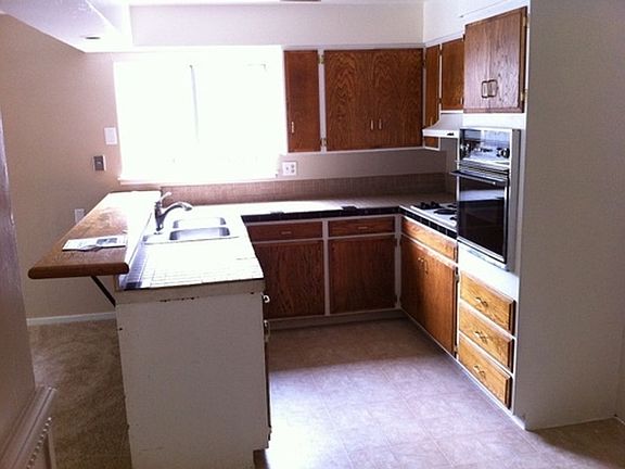 3rd image of 4913 Sky Pkwy