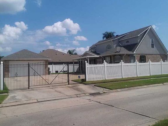 3rd image of 27 Kristen Ct