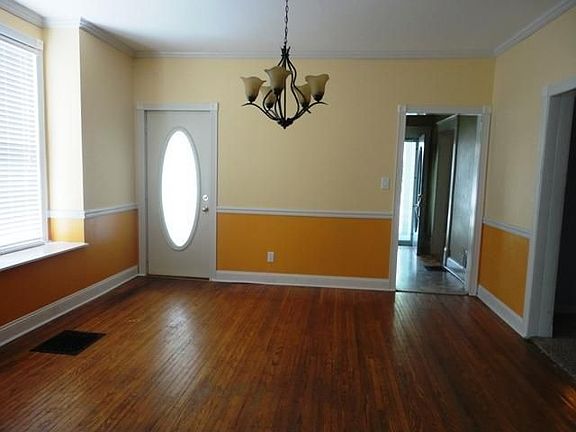 4th image of 818 N B St