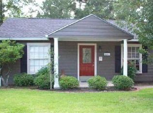 1405 W Lucas Dr, Beaumont, TX 77706