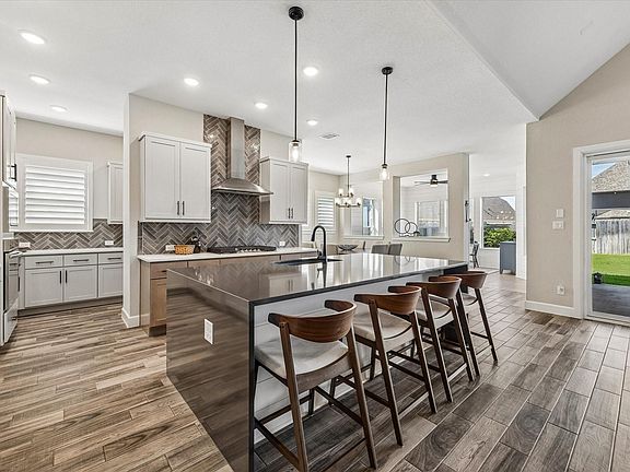 4th image of 2802 Tarragon Crest Dr