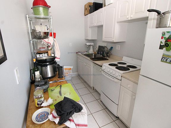2nd image of 1637 Commonwealth Ave #101