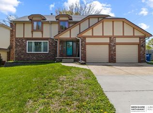 11373 Mason St, Omaha, NE 68154