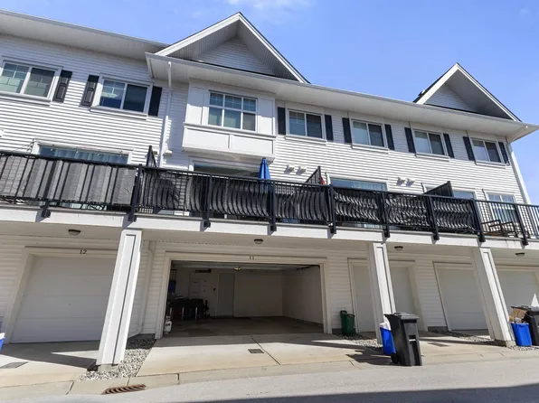 27735 Roundhouse Dr #11, Abbotsford, BC V4X 0B9