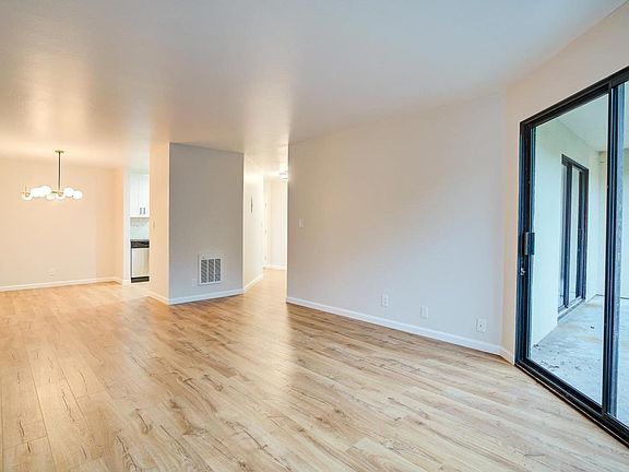 3rd image of 1551 Southgate Ave APT 160