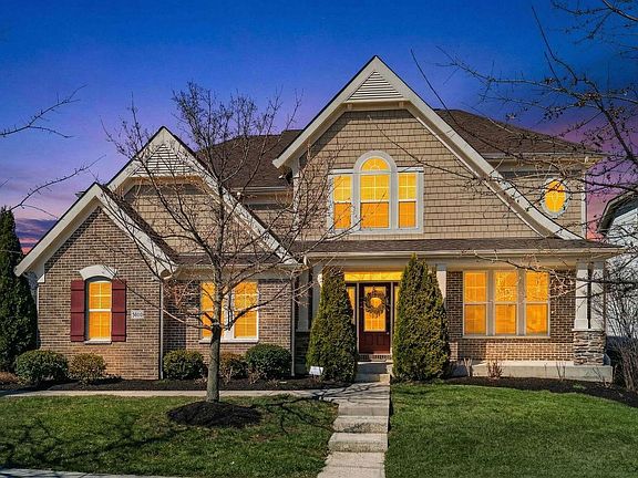 3rd image of 9616 Arrowwood Dr