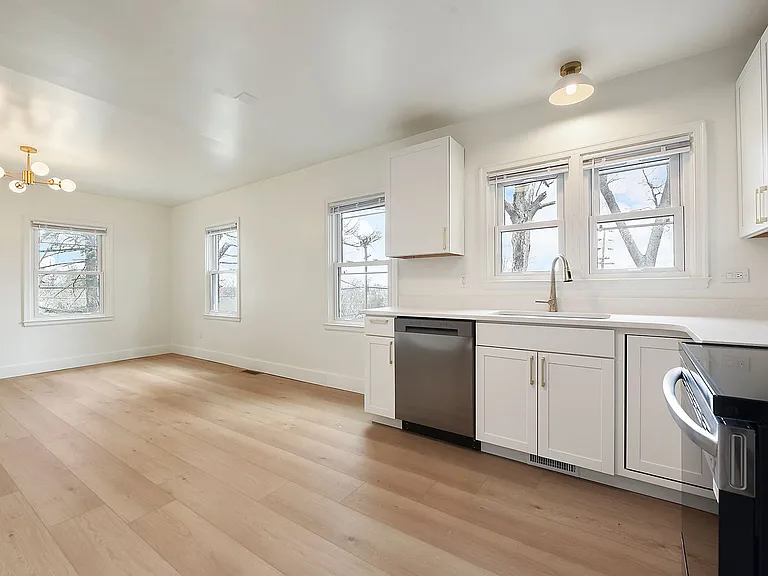 104 King Ave — Photo 5