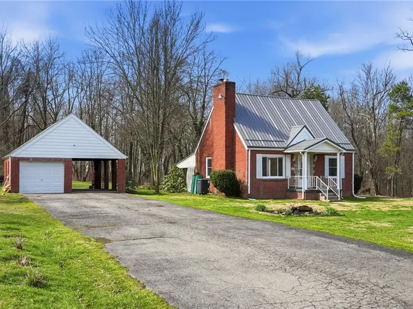 345 Aley Hill Rd, Beaver Falls, PA 15010