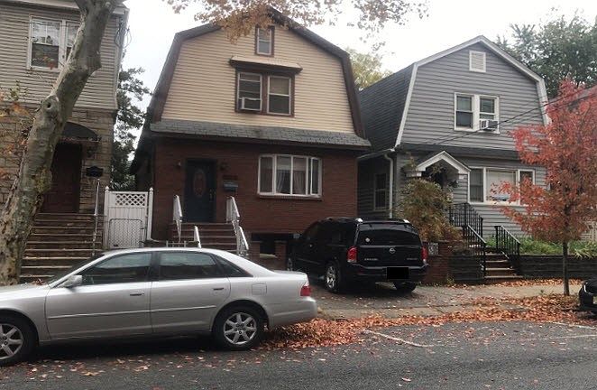 1st image of 123 W 48th St
