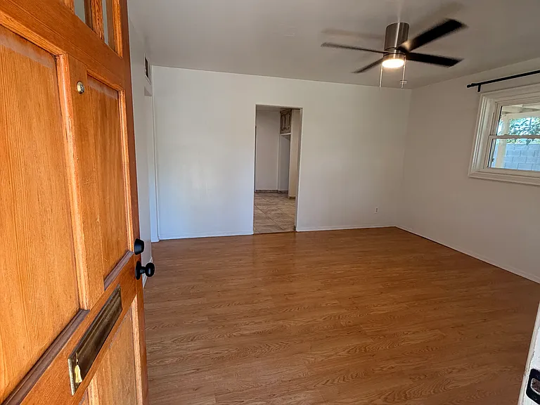 1208 E Colter St — Photo 4