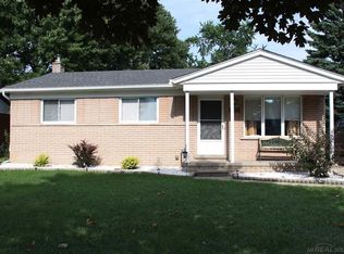 30460 Progress St, Roseville, MI 48066