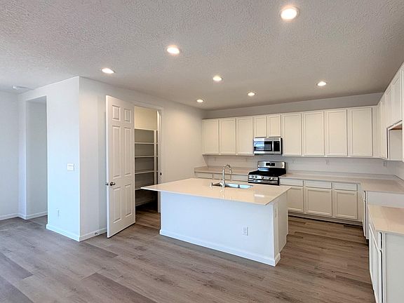 4th image of 1433 N Valle De Colores St NW