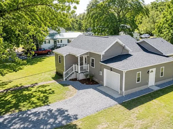 329 Washington Ave, Franklin, VA 23851