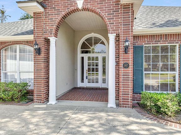 3rd image of 307 Beaujolais Pkwy