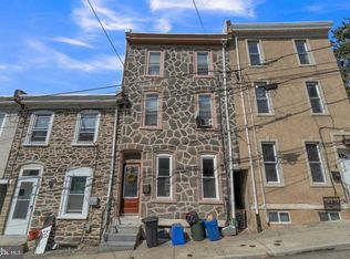 326 Carson St, Philadelphia, PA 19128