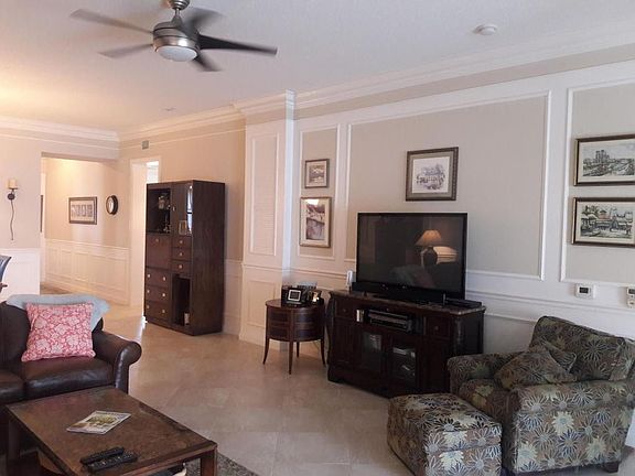 3rd image of 6 Harbour Isle Dr E Unit Ph02