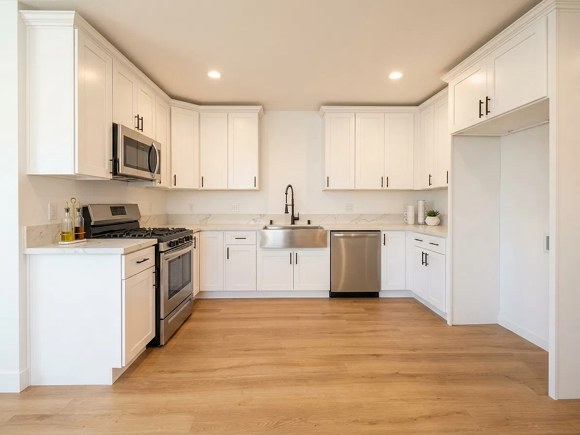 2 bed, 1100 sqft, $3,000 — Photo 1