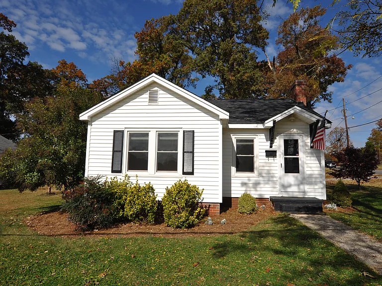 502 S Main St — Photo 12