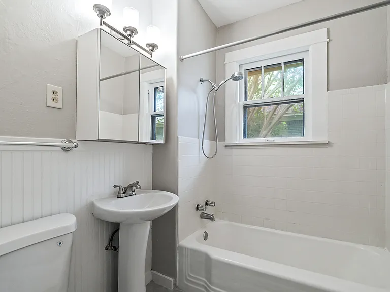 465 S Reese St — Photo 10