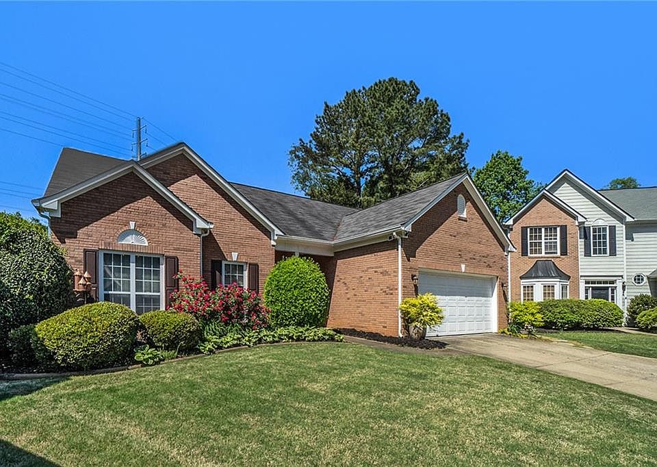 1st image of 3353 Shallowford Green Dr