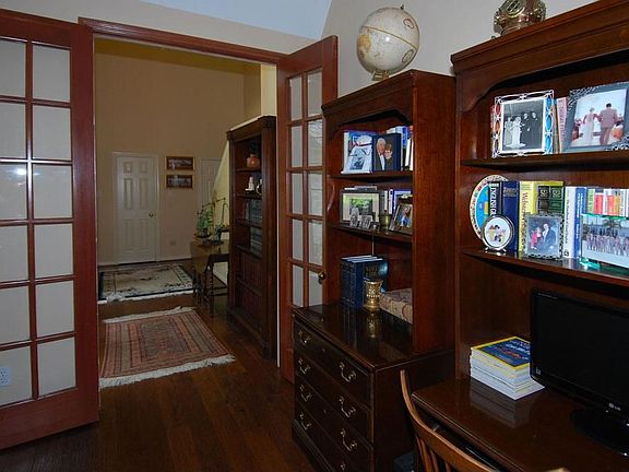 4th image of 5806 Lone Cedar Dr