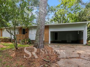 755 Nakoma Dr, Jackson, MS