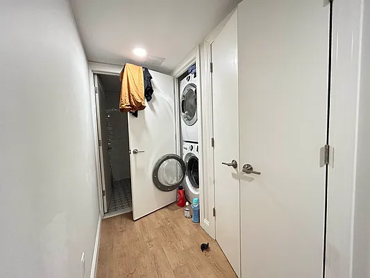 Rented by Lang Realty LLC | media 34