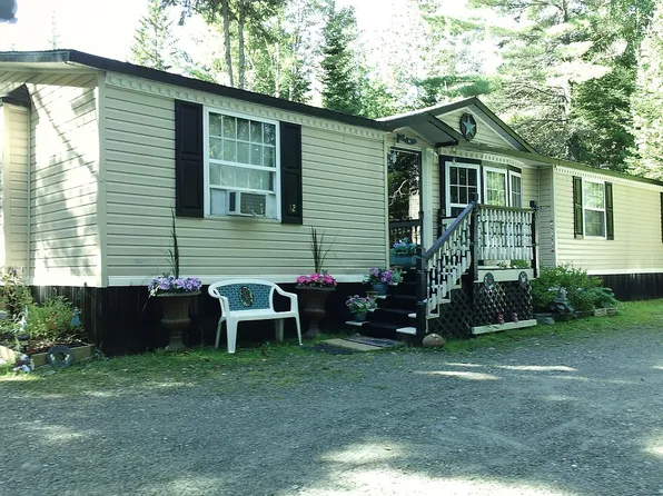 12 Griffin Dr, Milford, ME 04461