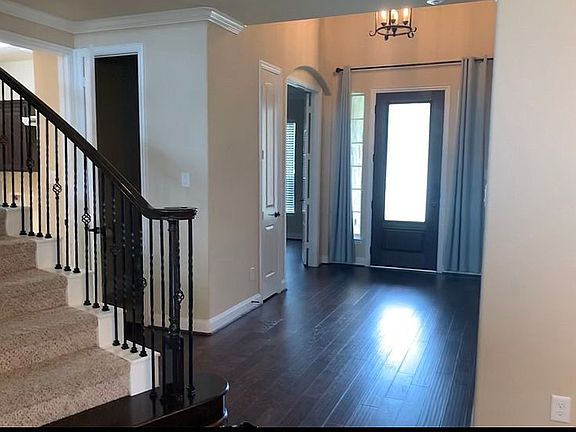2nd image of 23330 Hillsview Ln