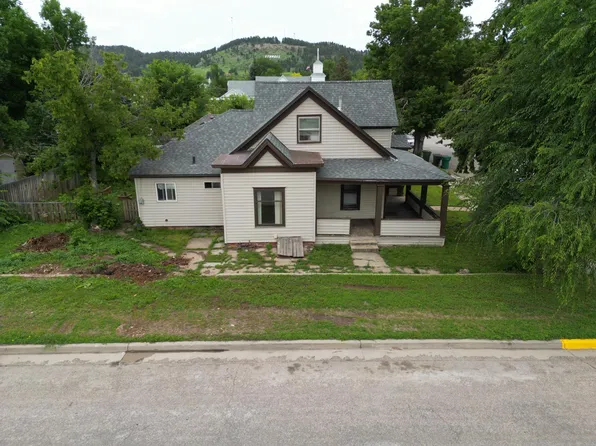 1241 Cedar St, Sturgis, SD