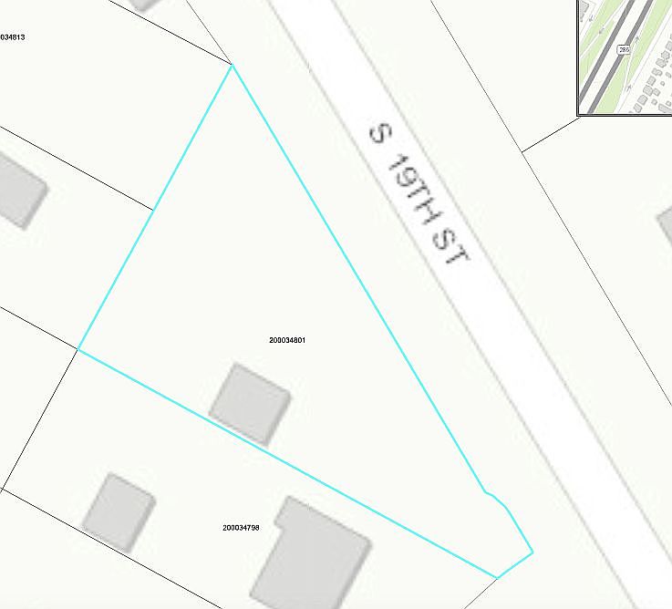 2nd image of 2301 Riggan St