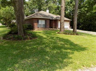 369 Westview Ln, Conroe, TX 77304