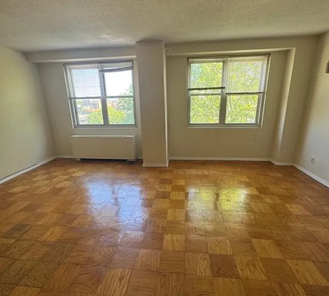 201 Saint Pauls Ave #6R — Photo 4