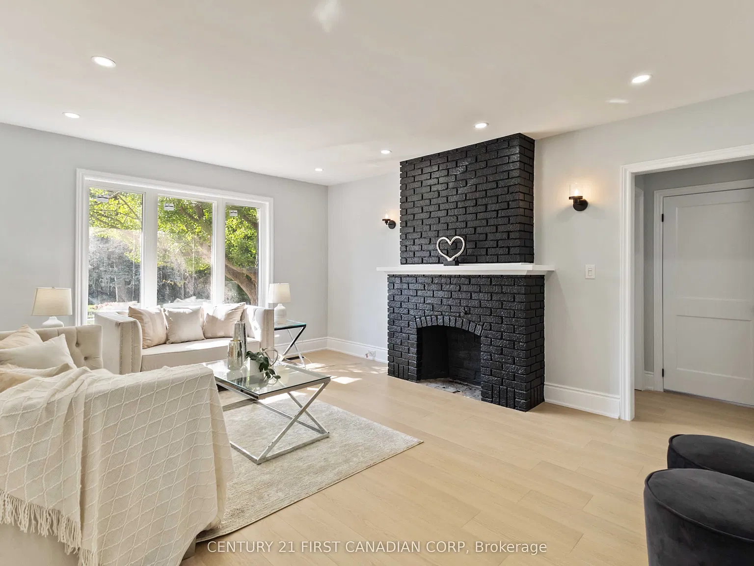 6 bed, $3,800 — Photo 4