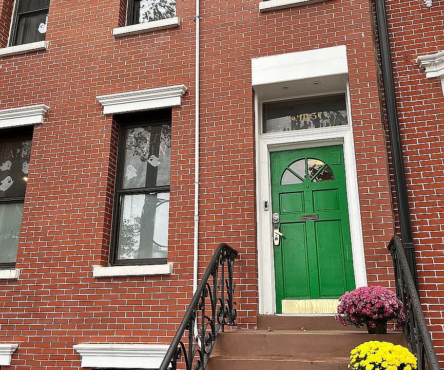 1st image of 10-31 51st Ave #3
