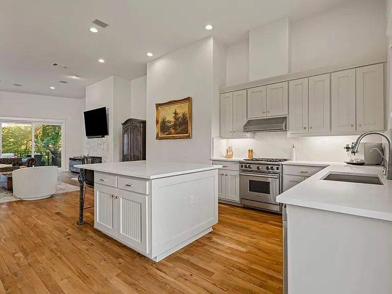 1231 Parkway #B — Photo 9