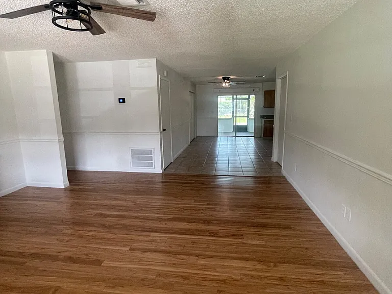 107 Montana Ave — Photo 3