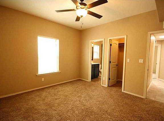 4th image of 2128 Lawrence Robey Pl