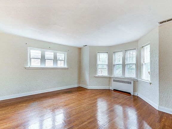 4th image of 7235 Tulane Ave