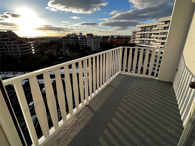 200 Ocean Lane Dr #909 — Photo 12