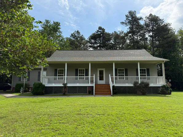 614 Pike Dr, Trenton, GA 30752