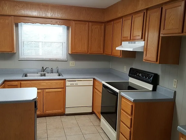 70 Veldt Ln — Photo 11