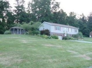 942 Buck Rd APT D, Quarryville, PA 17566